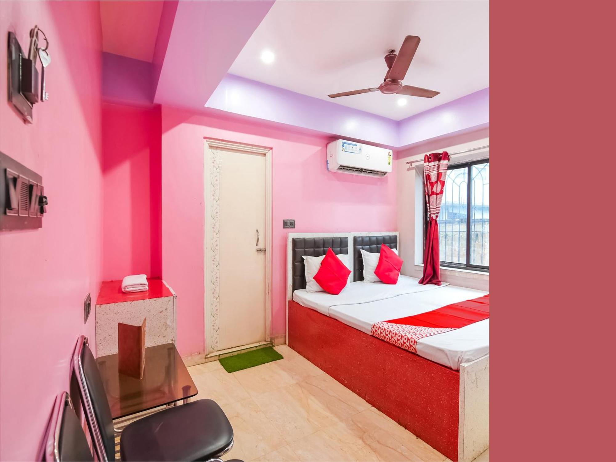 Oyo Flagship Hotel Red Velvet Hugli-Chinsurah Eksteriør billede