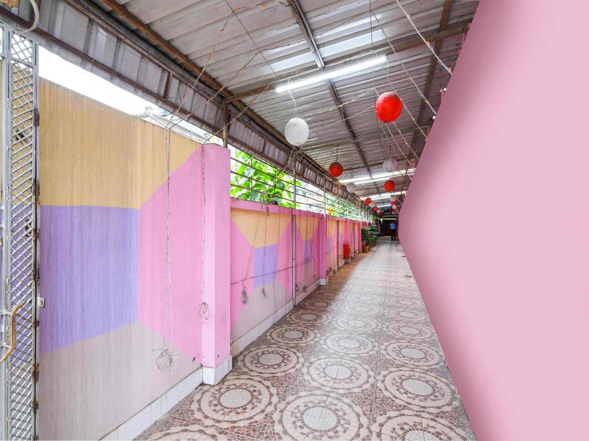 Oyo Flagship Hotel Red Velvet Hugli-Chinsurah Eksteriør billede