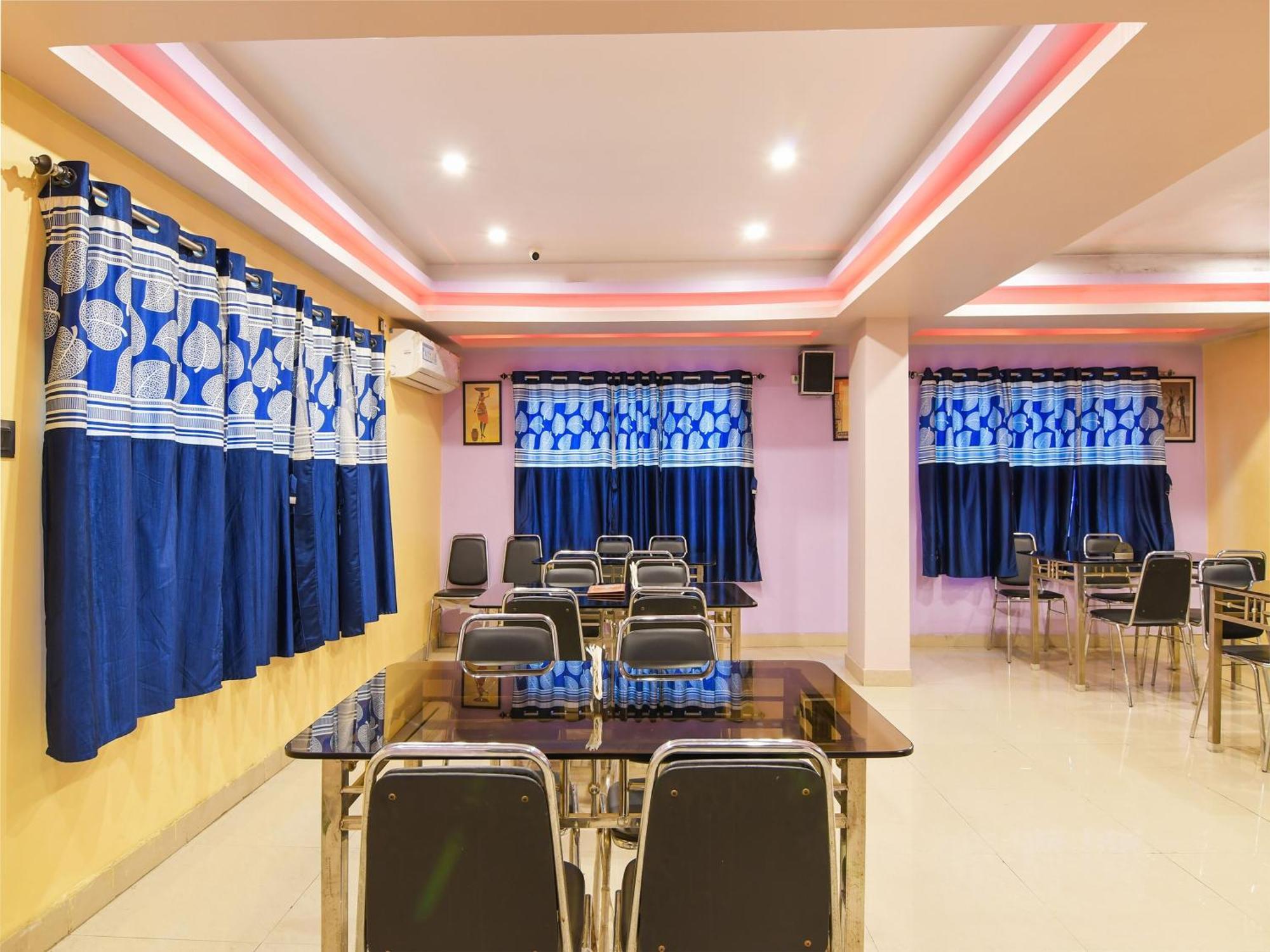 Oyo Flagship Hotel Red Velvet Hugli-Chinsurah Eksteriør billede